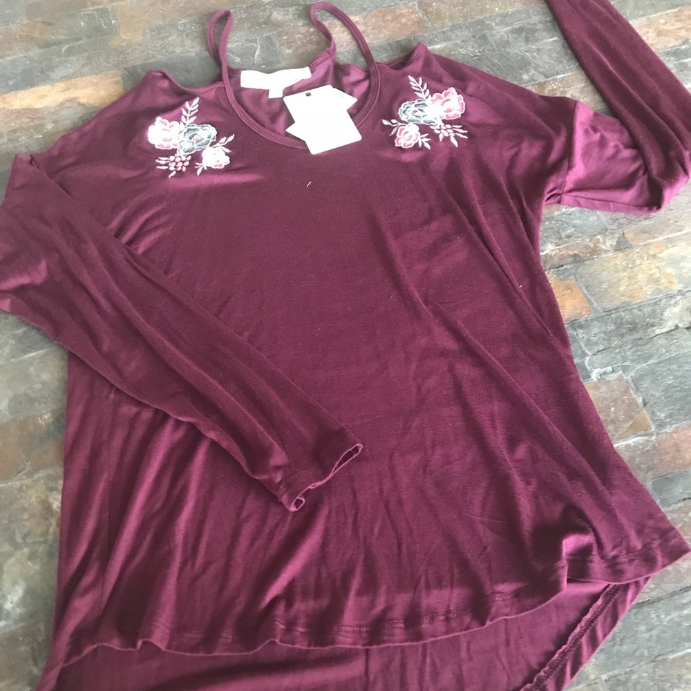 🌷COLD SHOULDER by Pink Rose